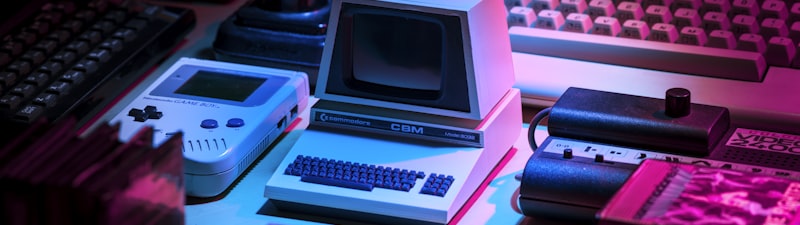 CS2职业选手在Major比赛中专注瞄准的瞬间特写